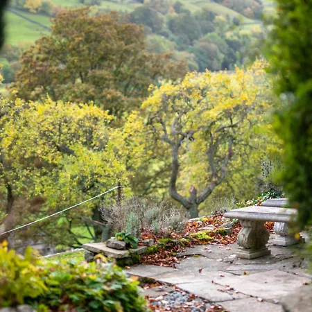 Hazel Brow House 펜션 *