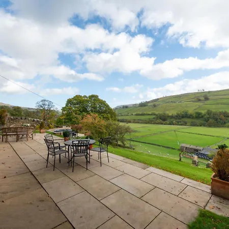 Hazel Brow House 펜션