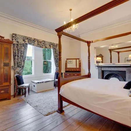 Hazel Brow House 펜션